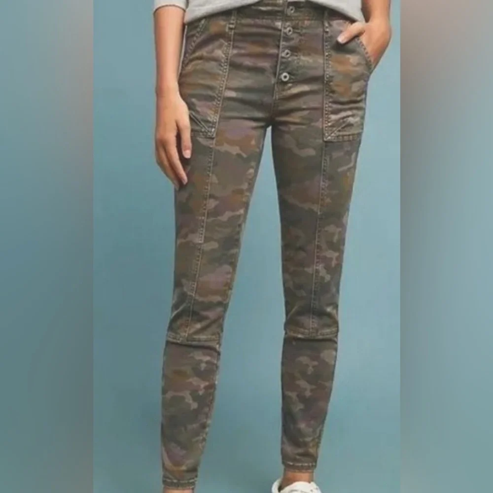 Anthropologie Jefferson Slim Fit Utility Camo Button Fly Jeans Women’s Size 30